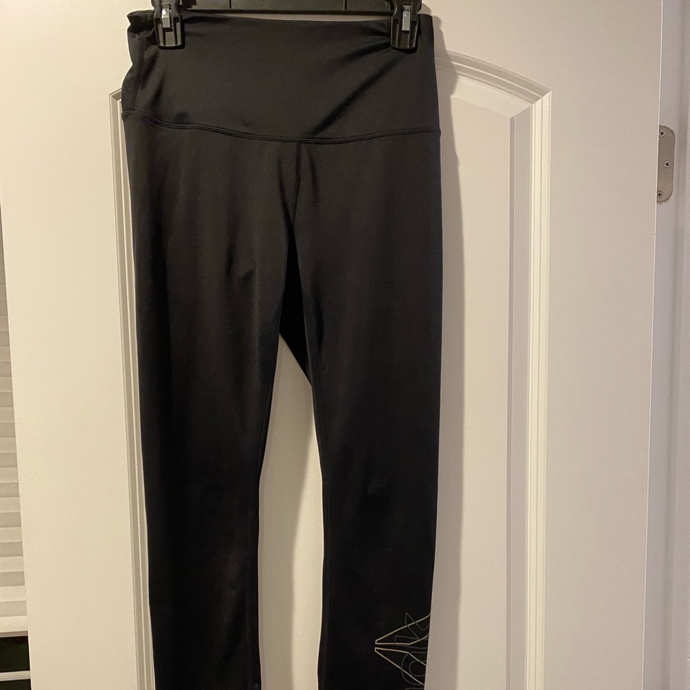 Black Reebok leggings
